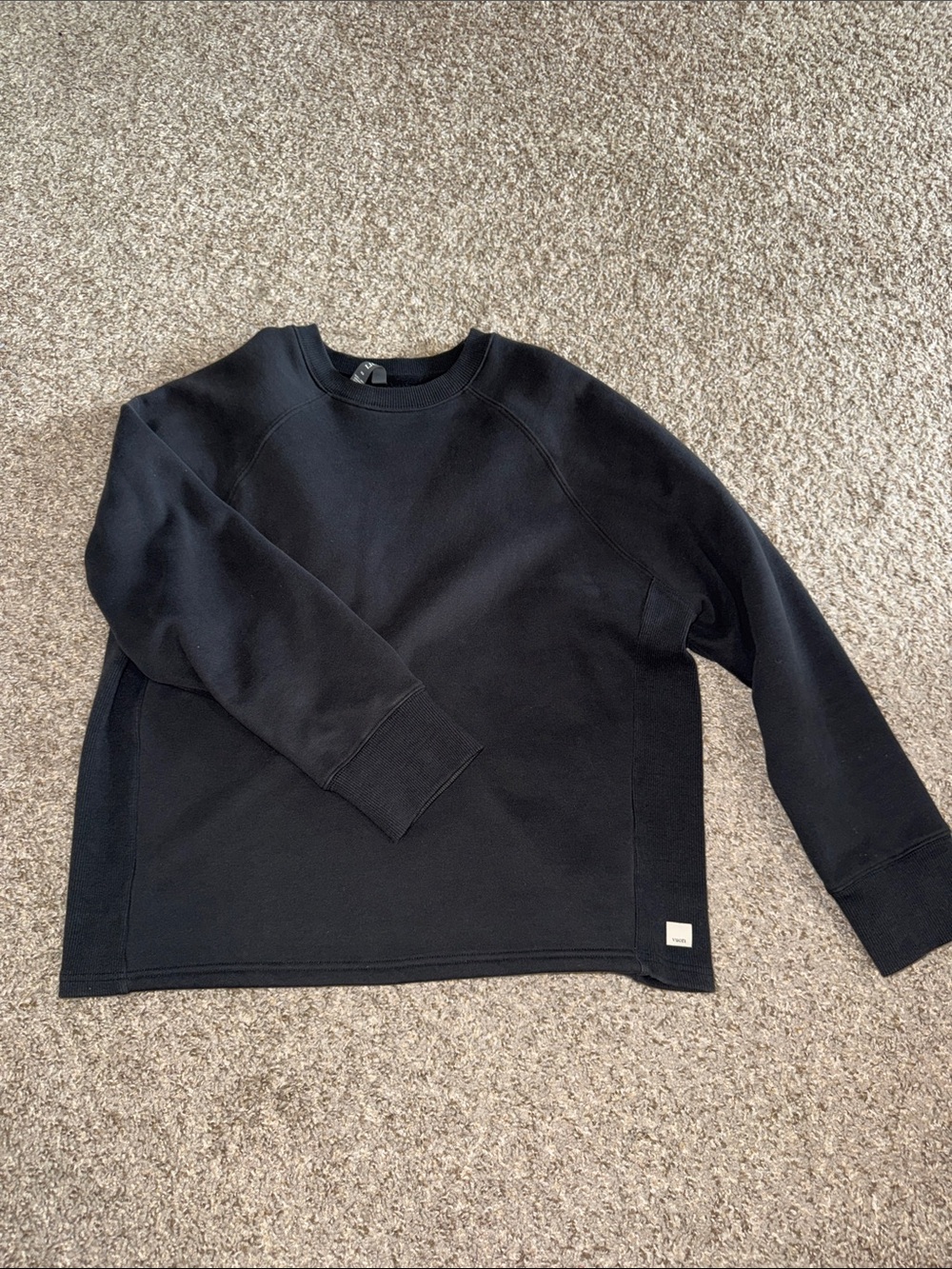 Vuori oversized washed black sweatshirt size xs